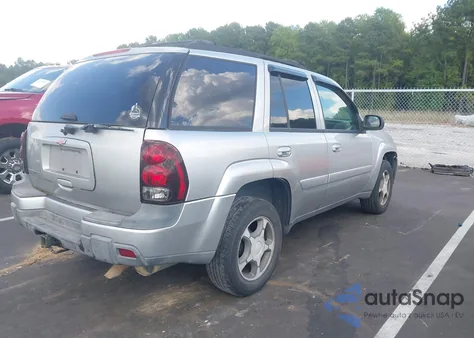 2005 Chevrolet Trailblazer Lt from USA, damaged, VIN 1GNDS13S952311315
